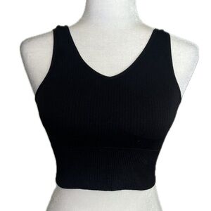 Pro-Fit black seamless ribbed vneck padded sports bra or fitted crop top L large